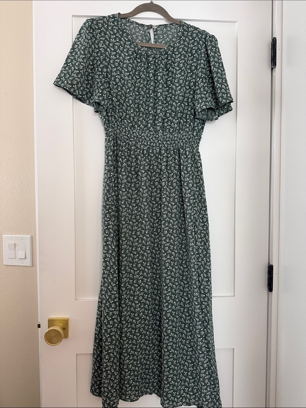Green Floral Smocked-Waist Midi Dress